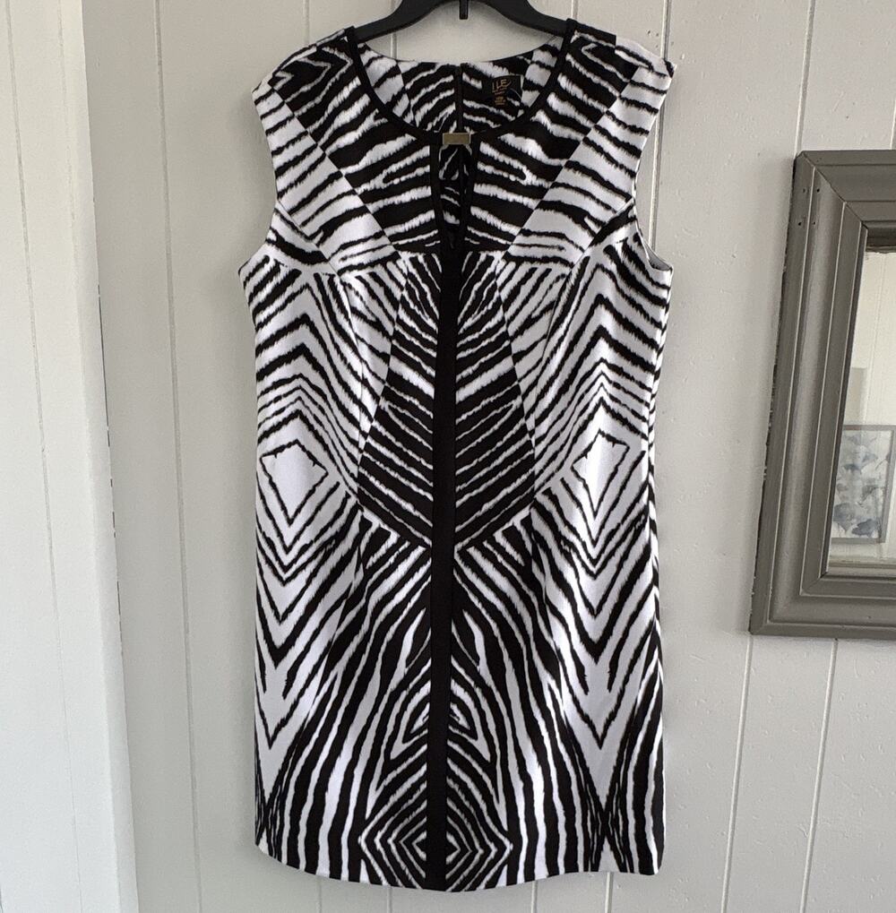 ILE New York Black White Zebra Print Sheath Knee Dress Sleeveless Zip 14W - Picture 2 of 6